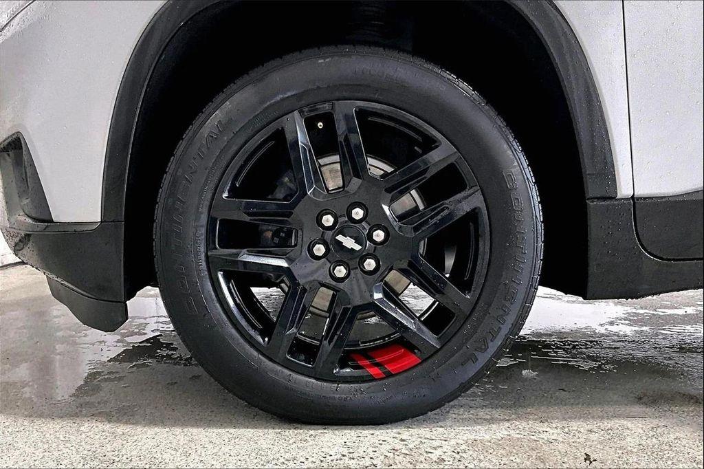 used 2021 Chevrolet Traverse car, priced at $26,491