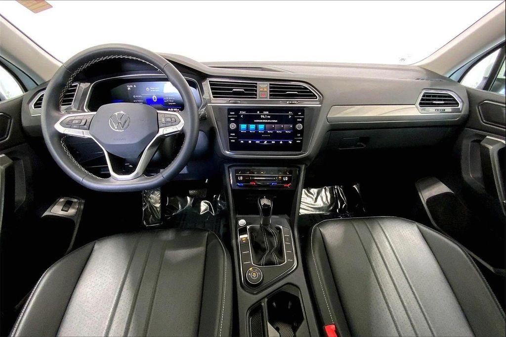 2024 Pure White Volkswagen Tiguan