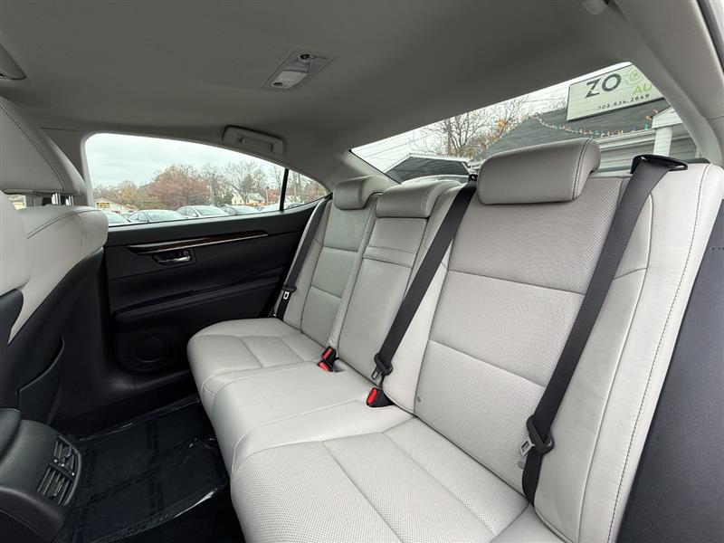 used 2013 Lexus ES 350 car, priced at $17,995