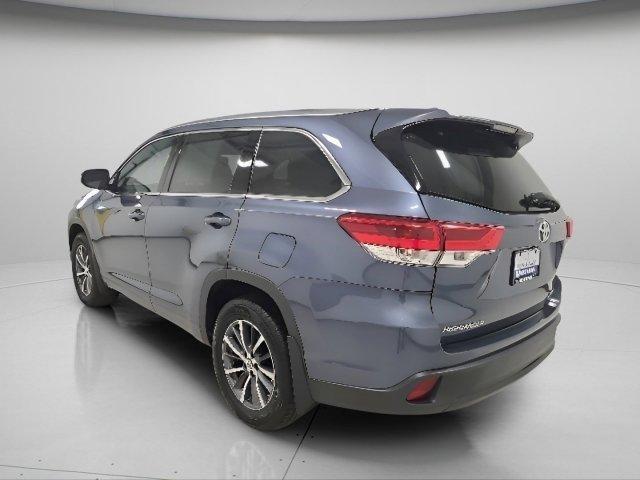 used 2018 Toyota Highlander car, priced at $22,623