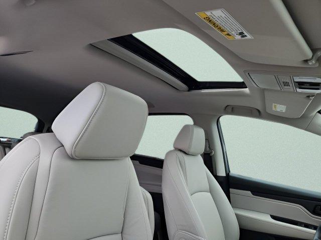 new 2026 Honda Odyssey car, priced at $45,053