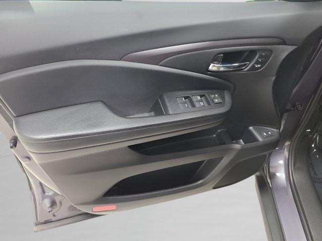 used 2021 Honda Pilot car, priced at $19,323