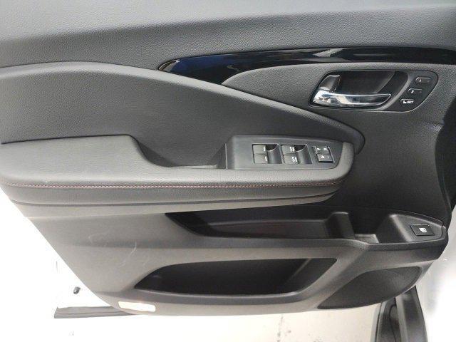used 2024 Honda Ridgeline car, priced at $40,666