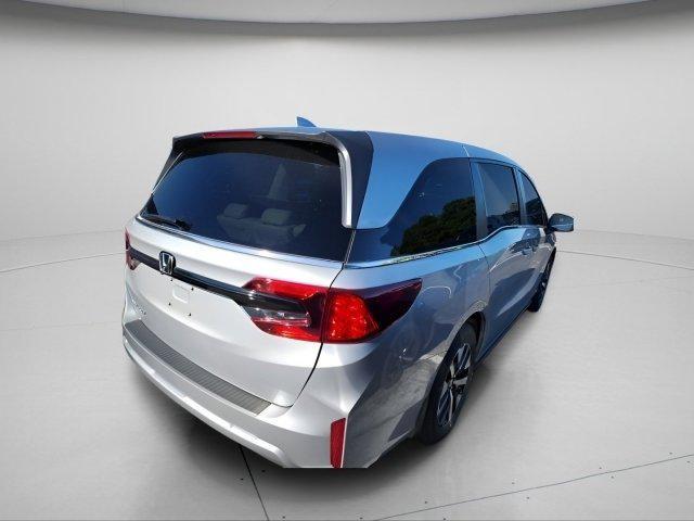 new 2026 Honda Odyssey car, priced at $44,290