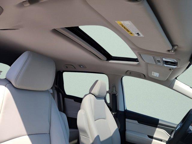 new 2026 Honda Odyssey car, priced at $43,626