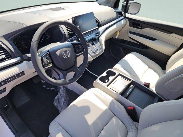 new 2026 Honda Odyssey car, priced at $43,626