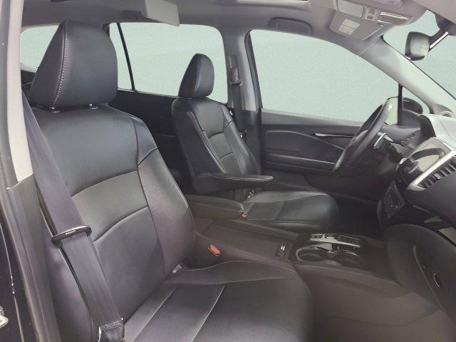 used 2018 Honda Pilot car, priced at $23,253
