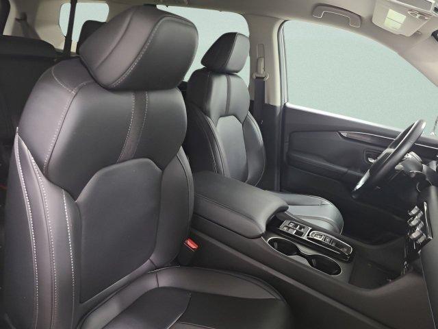 used 2025 Honda Pilot car, priced at $40,305