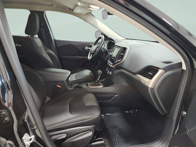 used 2014 Jeep Cherokee car, priced at $5,994