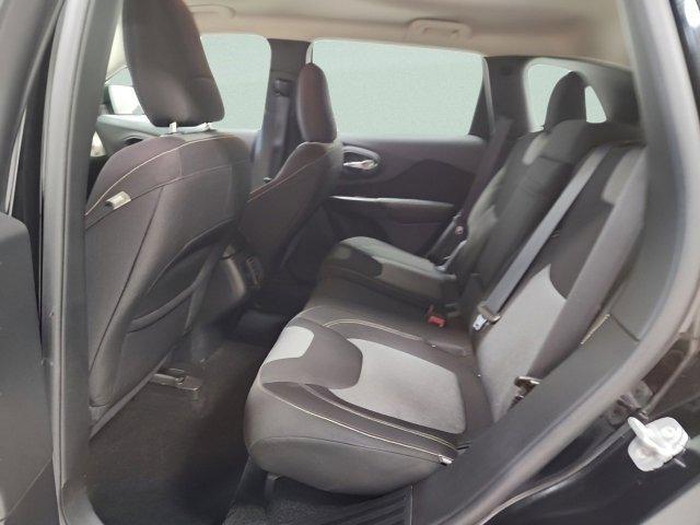 used 2014 Jeep Cherokee car, priced at $5,994