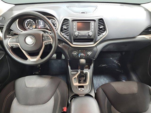used 2014 Jeep Cherokee car, priced at $5,994
