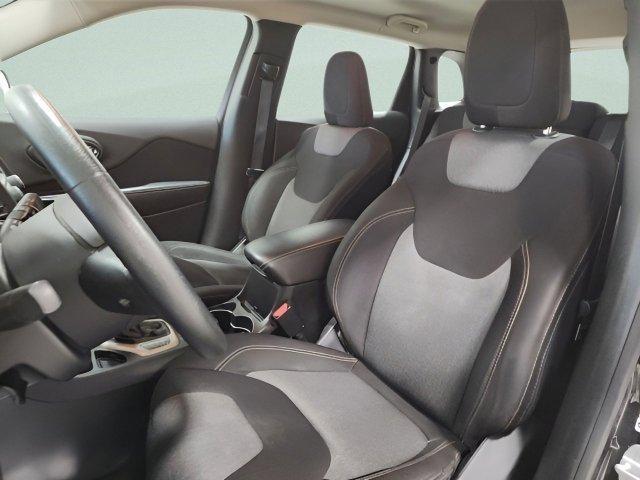 used 2014 Jeep Cherokee car, priced at $5,994