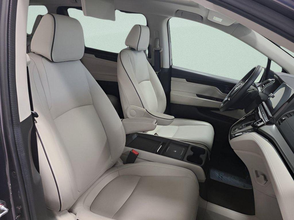 used 2025 Honda Odyssey car, priced at $41,791