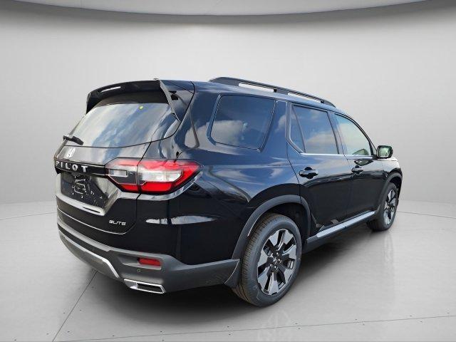new 2026 Honda Pilot car, priced at $54,440