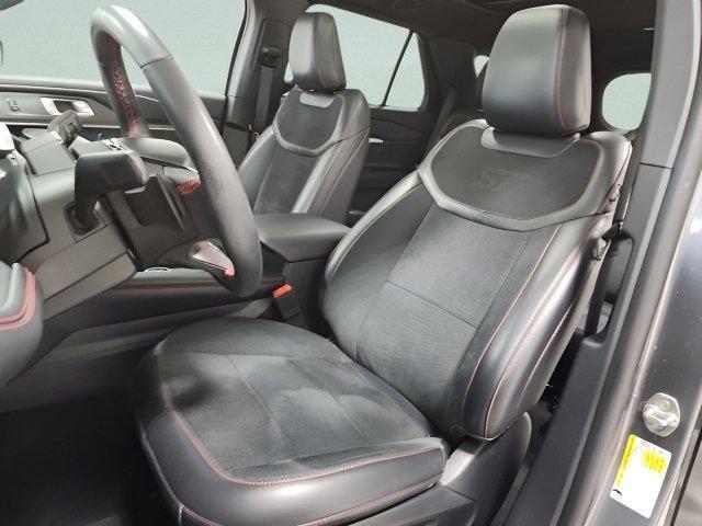 used 2025 Ford Explorer car, priced at $49,989