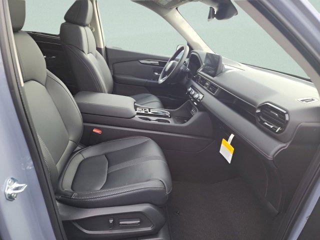 new 2025 Honda Pilot car, priced at $49,391