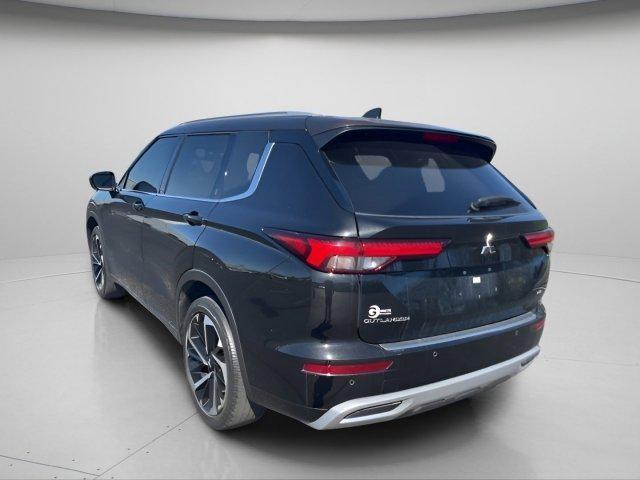 used 2023 Mitsubishi Outlander car, priced at $24,659