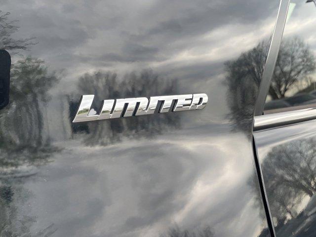 used 2015 Toyota 4Runner car, priced at $26,323