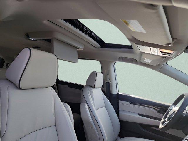 new 2026 Honda Odyssey car, priced at $49,881