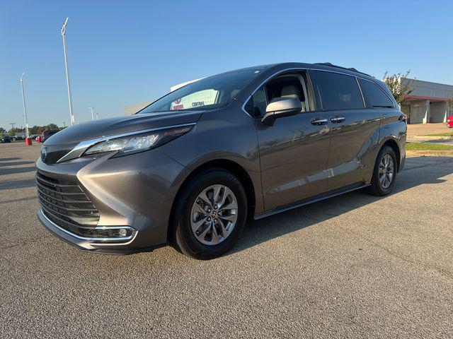 used 2022 Toyota Sienna car, priced at $38,595