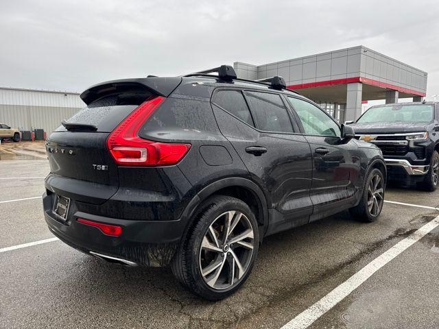 used 2020 Volvo XC40 car, priced at $26,421