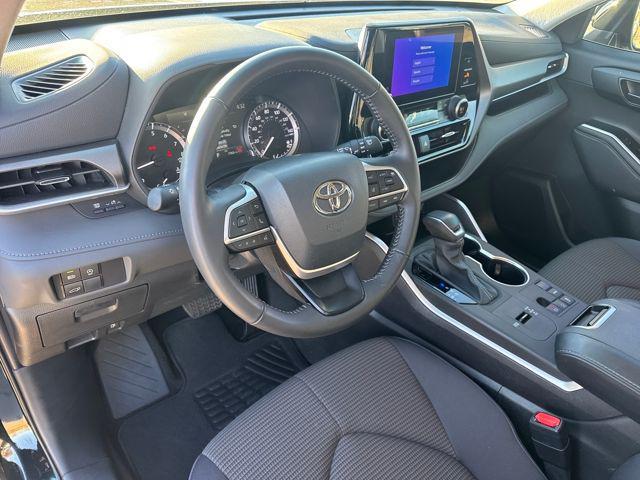 used 2024 Toyota Highlander car, priced at $40,995
