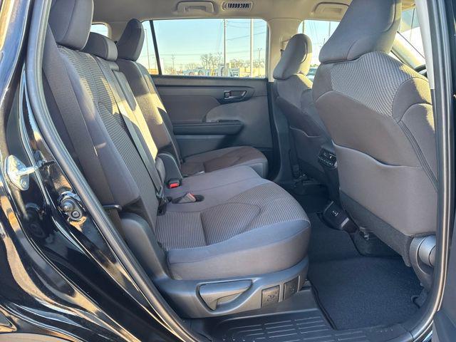 used 2024 Toyota Highlander car, priced at $40,995