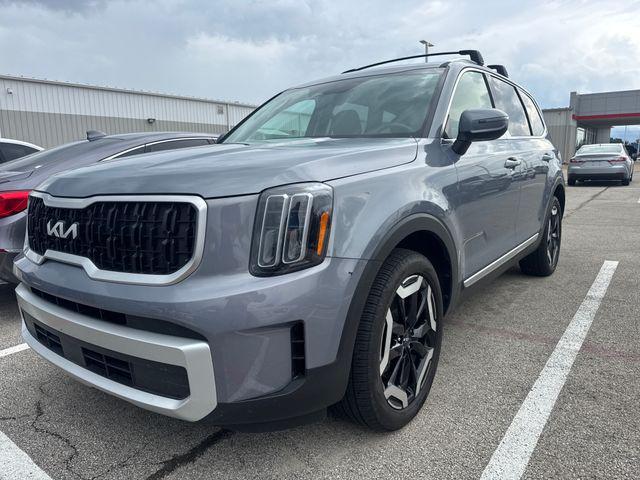 used 2025 Kia Telluride car, priced at $38,995