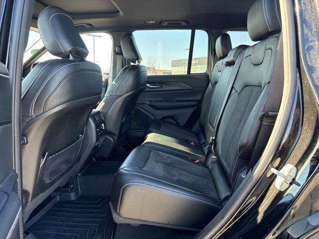 used 2024 Jeep Grand Cherokee car, priced at $34,595