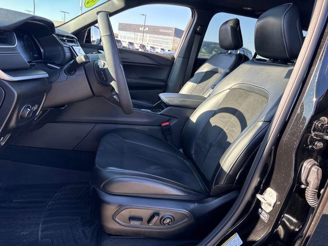 used 2024 Jeep Grand Cherokee car, priced at $34,595