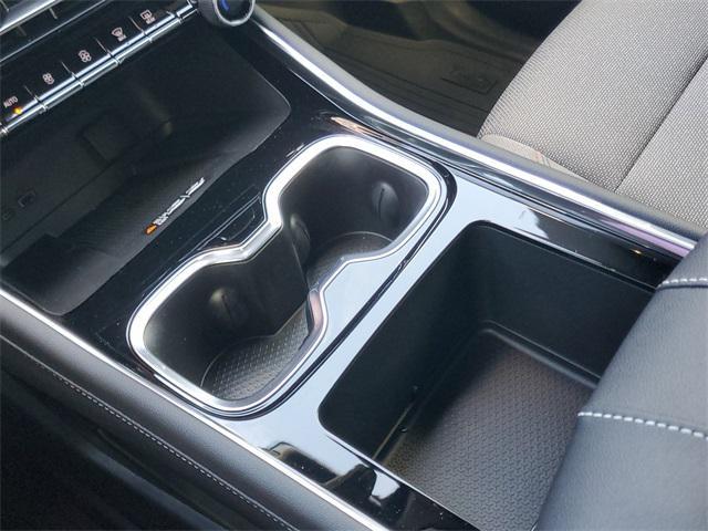 new 2025 Chevrolet Traverse car, priced at $41,541