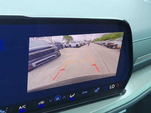 new 2026 Chevrolet Traverse car, priced at $40,176