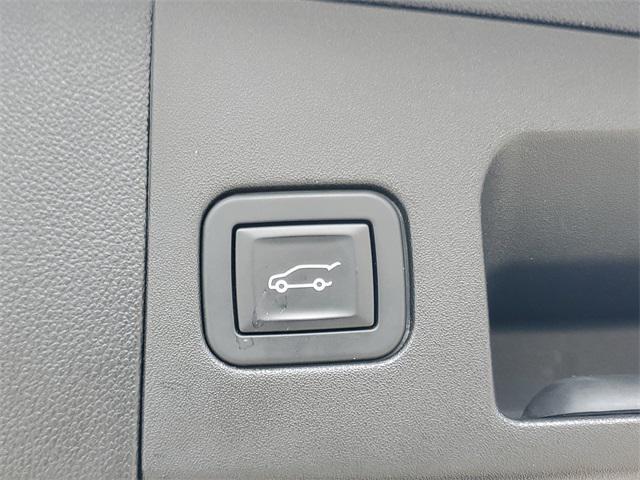 used 2019 Cadillac XT5 car, priced at $15,499