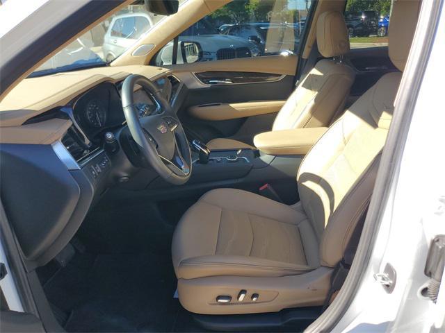 used 2023 Cadillac XT6 car, priced at $32,499