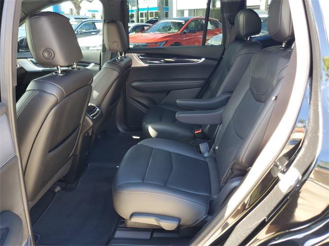 used 2023 Cadillac XT6 car, priced at $31,950