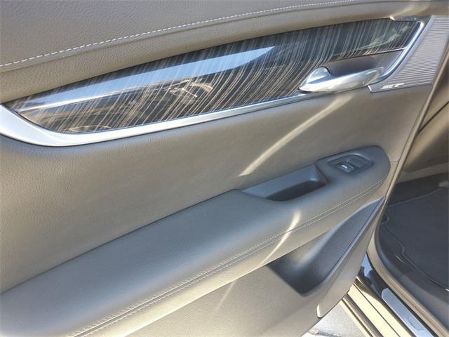 used 2023 Cadillac XT6 car, priced at $31,950