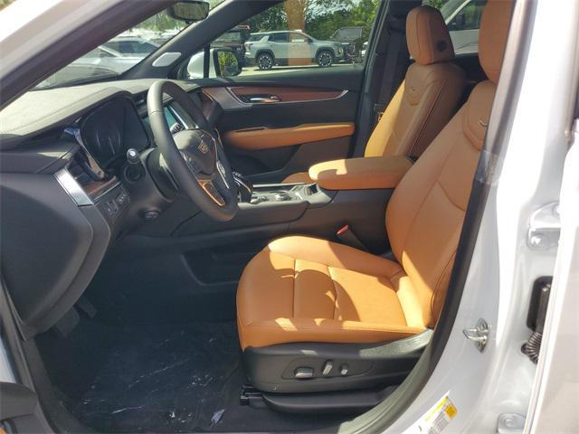 new 2026 Cadillac XT5 car, priced at $56,714