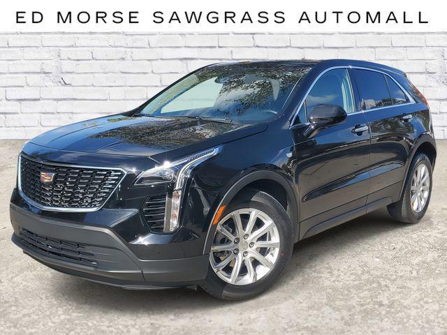 used 2022 Cadillac XT4 car, priced at $22,998