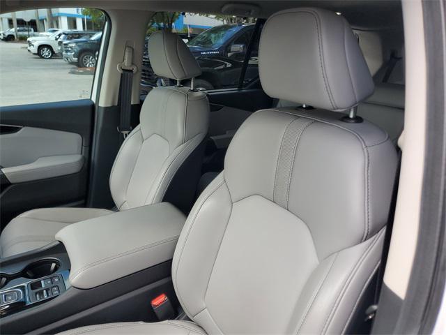 used 2025 Honda Pilot car, priced at $34,899