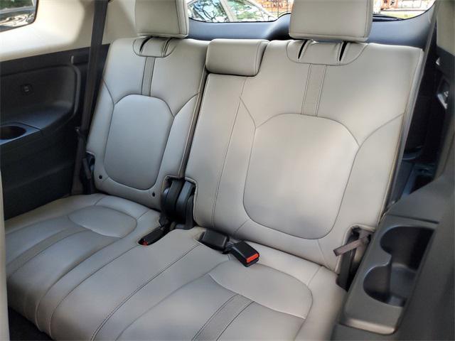 used 2025 Honda Pilot car, priced at $34,899