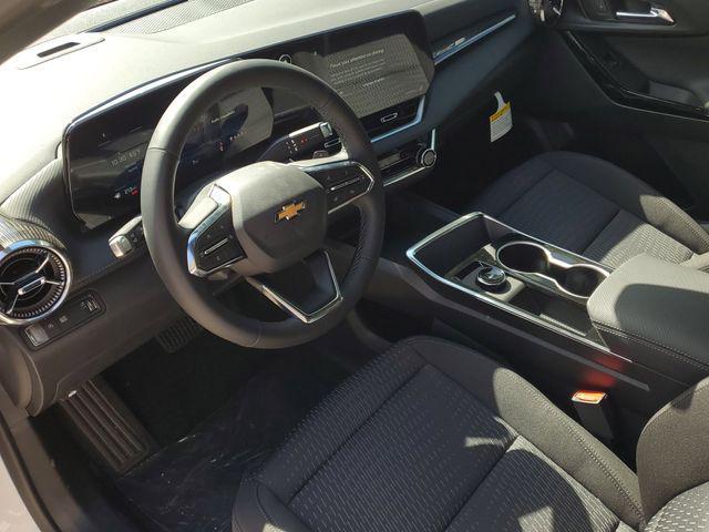 new 2026 Chevrolet Equinox car, priced at $28,334