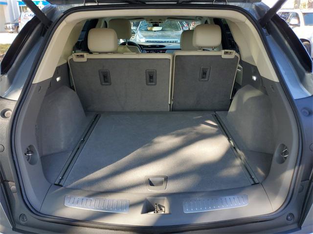 used 2024 Cadillac XT5 car, priced at $35,999