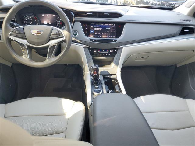 used 2024 Cadillac XT5 car, priced at $35,999