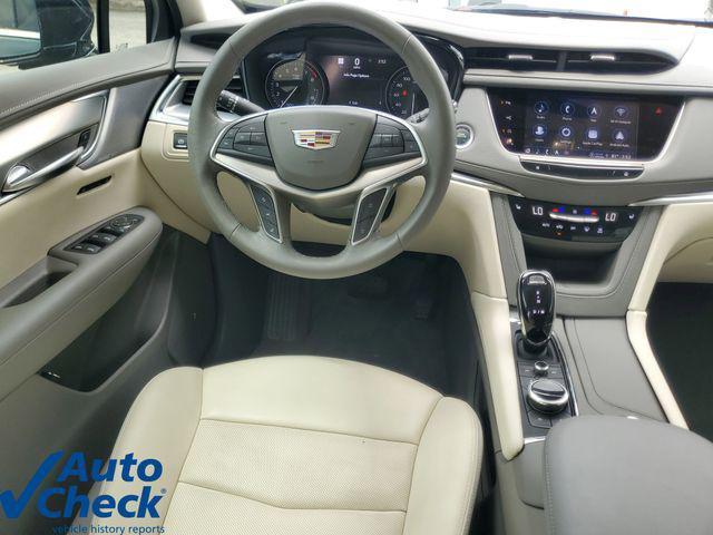 used 2024 Cadillac XT5 car, priced at $37,402