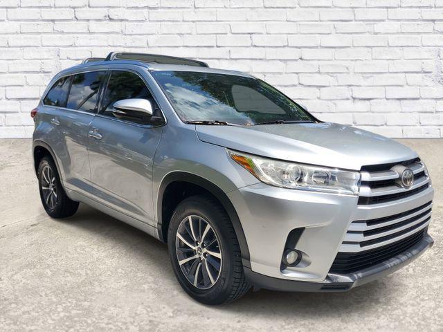 used 2017 Toyota Highlander car, priced at $19,995