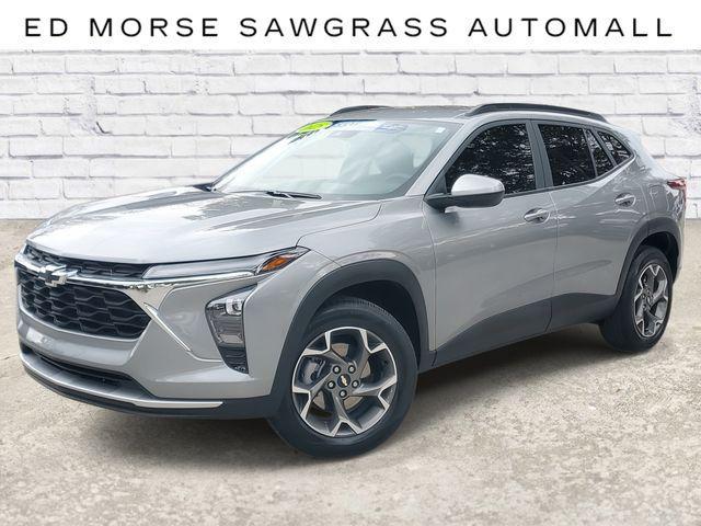 used 2025 Chevrolet Trax car, priced at $20,850