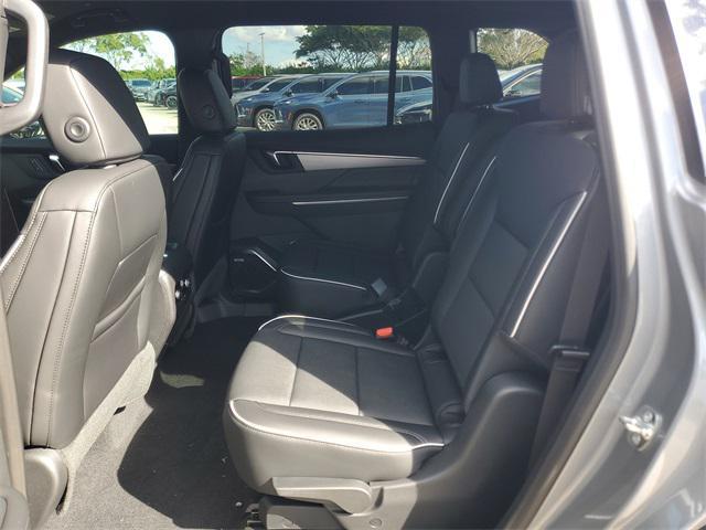 new 2026 Buick Enclave car, priced at $44,029