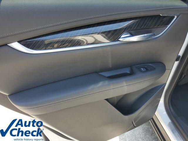 used 2021 Cadillac XT6 car, priced at $25,291