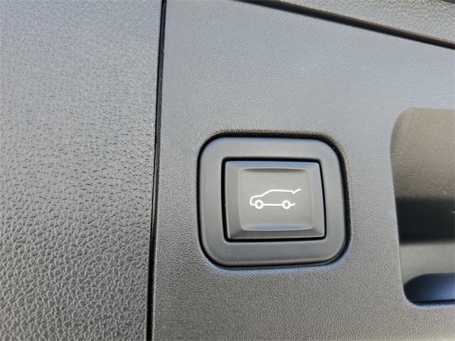 used 2023 Cadillac XT4 car, priced at $27,150