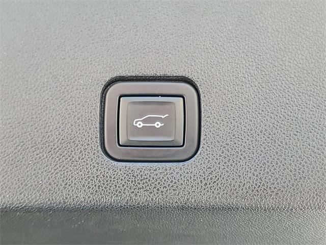 used 2020 Cadillac XT6 car, priced at $25,615